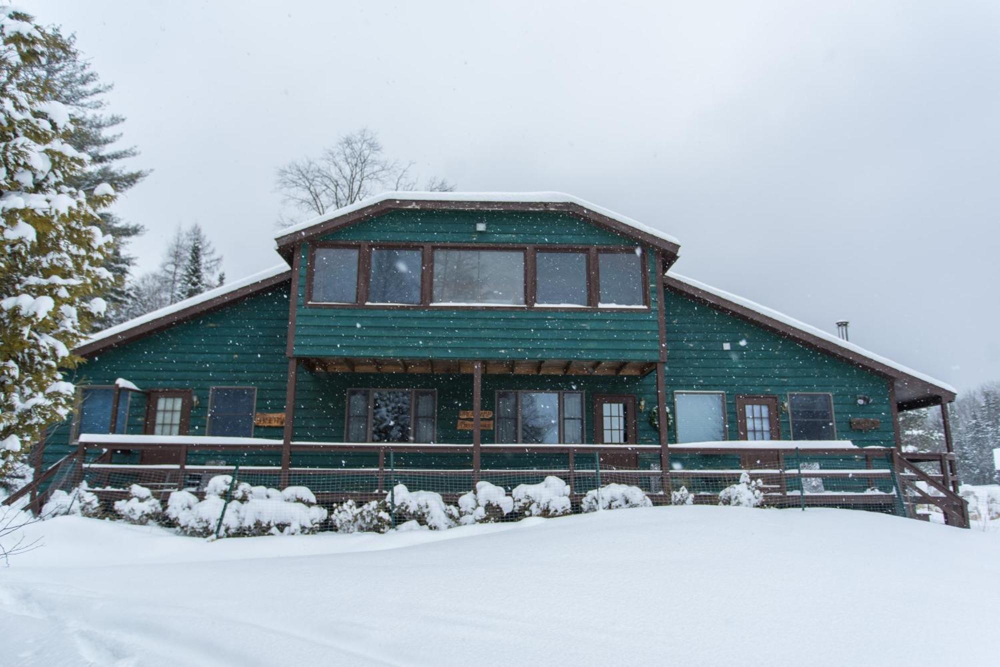 Lake Clear Lodge Экстерьер фото