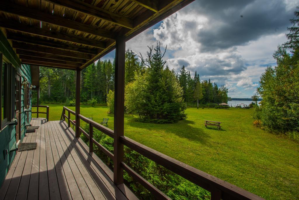 Lake Clear Lodge Экстерьер фото